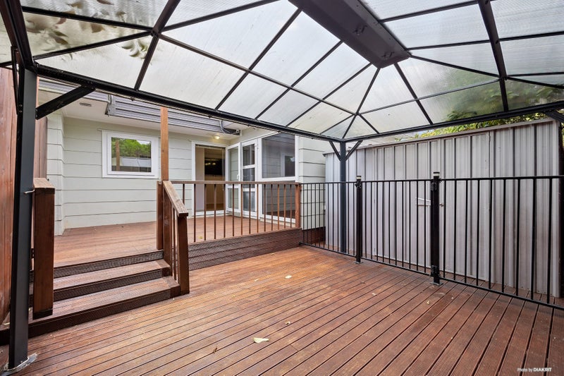 2/11 Alcock Street, Mount Wellington, Auckland - Carousel 1