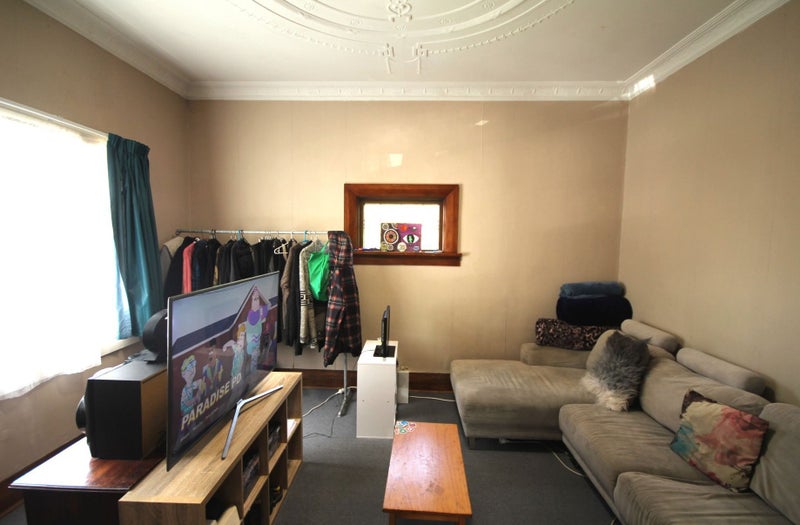 15 Carlyle Street, North East Valley, Dunedin - Carousel 2