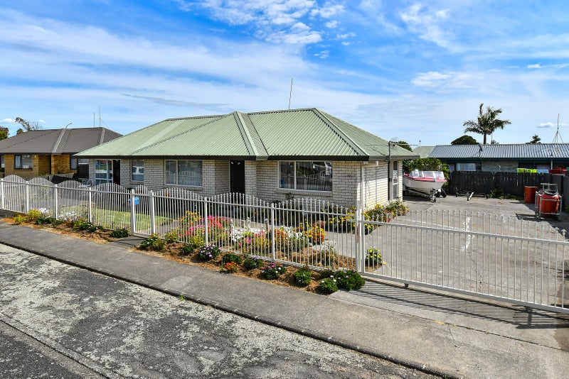 14 Tua Place, Favona, Auckland - Carousel 2