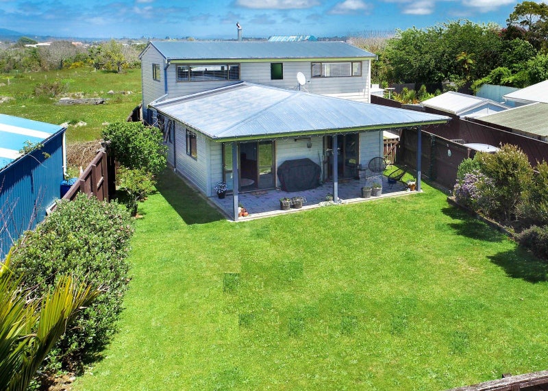 16 Coates Street, Westport, Westport - Carousel 18