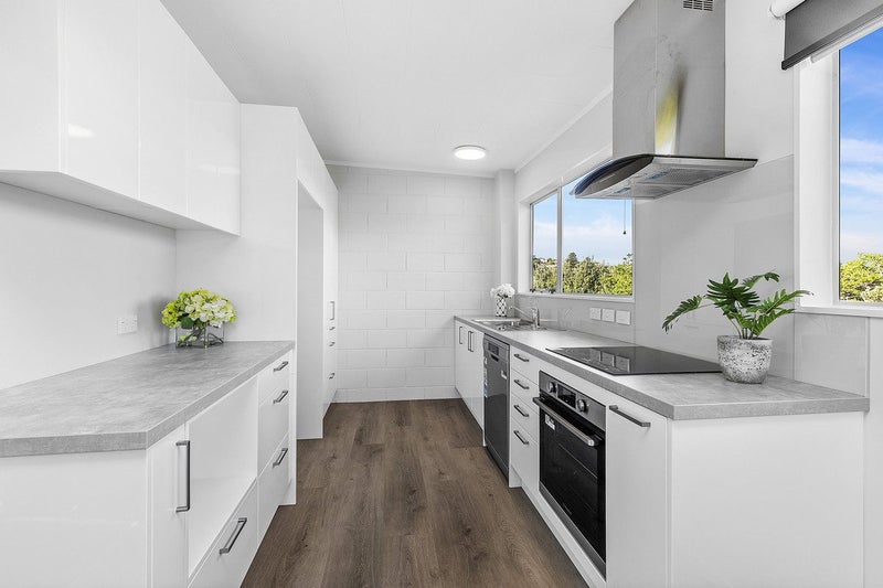 4A/7 Terrace Road, Titahi Bay, Porirua - Carousel 2