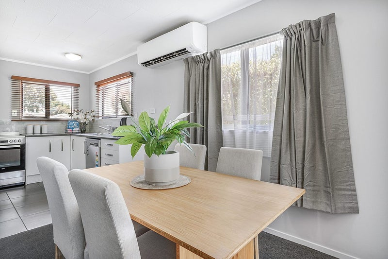 2/42 Graham Street, Hamilton East, Hamilton - Carousel 2