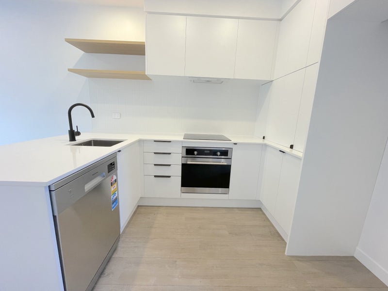 6/598 Te Atatu Road, Te Atatu Peninsula, Auckland - Carousel 2