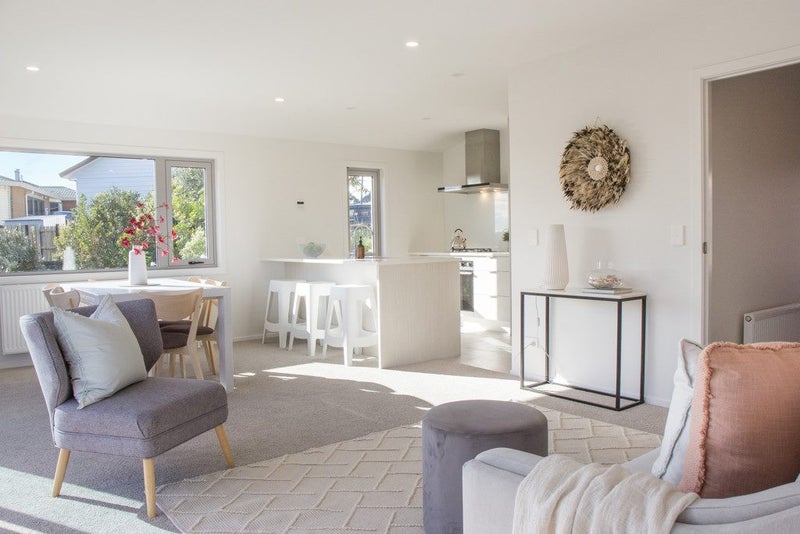 17 Woodridge Drive, Woodridge, Wellington - Carousel 1