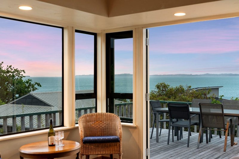 9 Rangitoto View Road, Cockle Bay, Auckland - Carousel 1