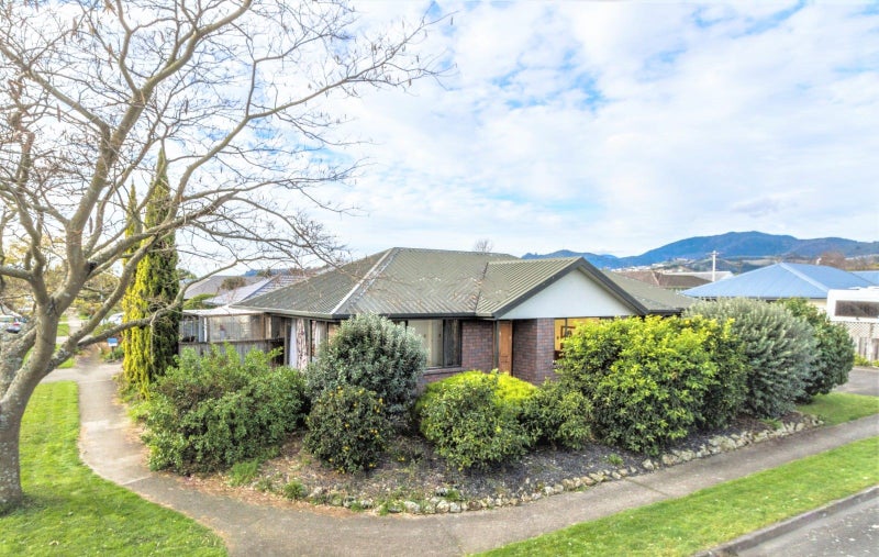 6 Allport Place, Stoke, Nelson - Carousel 1