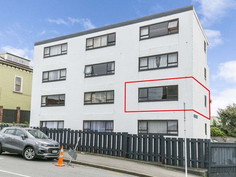 6/52 Russell Terrace, Berhampore, Wellington - Carousel 8