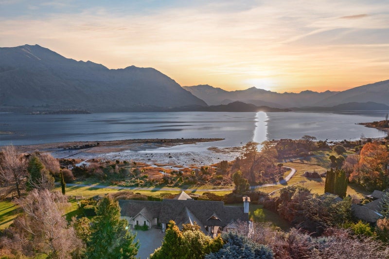 186 Beacon Point Road, Wanaka, Wanaka - Carousel 1