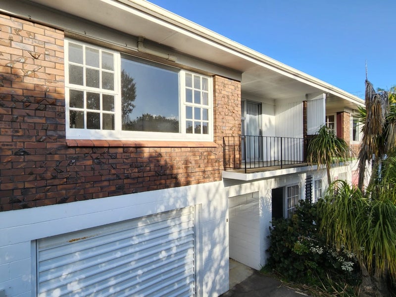 3/43 Nihill Crescent, Mission Bay, Auckland - Carousel 1