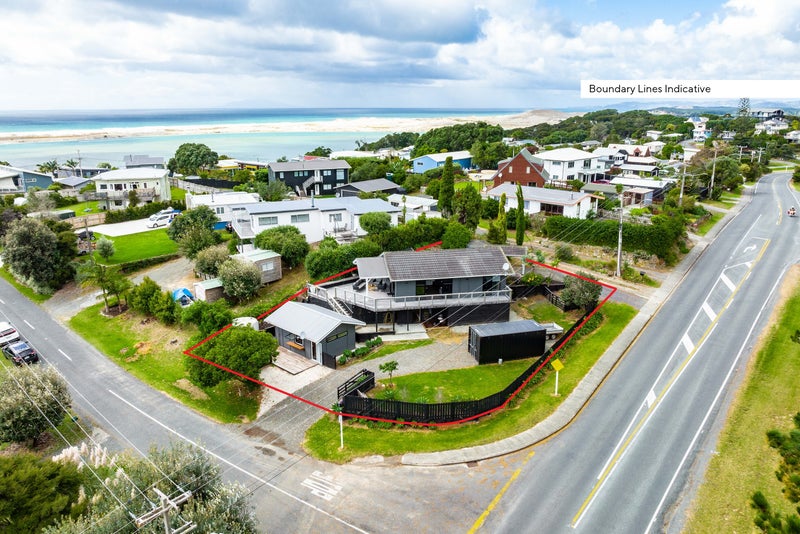 2 Eveline Street, Mangawhai Heads, Mangawhai - Carousel 1