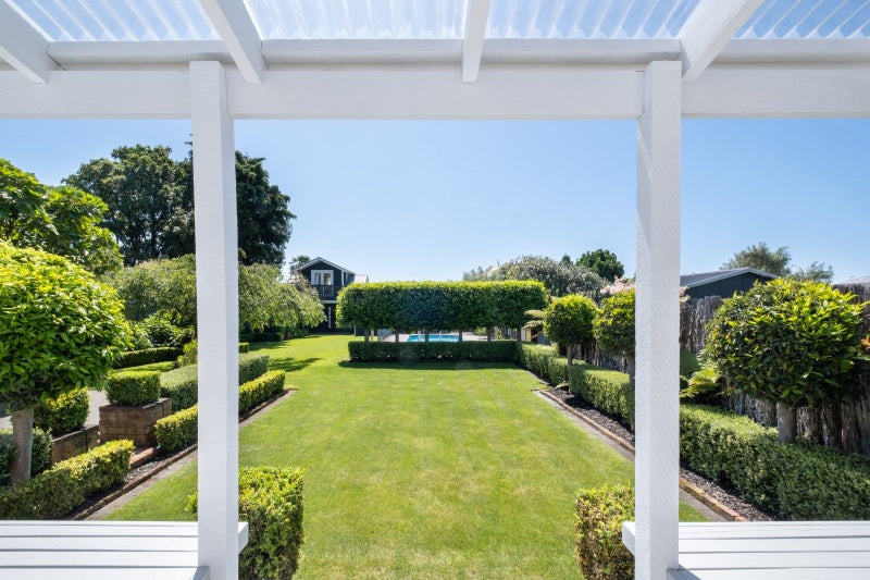 63 Nelson Crescent, Napier South, Napier - Carousel 2