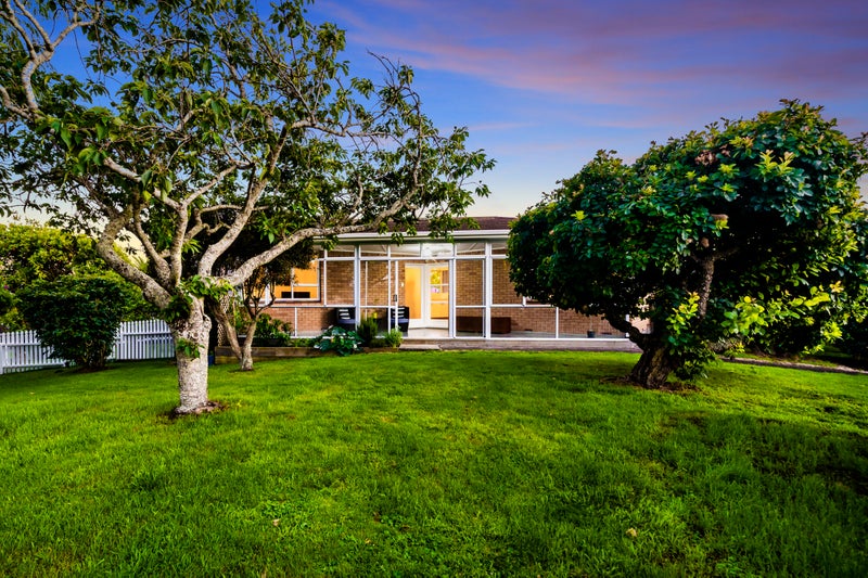 4/15 Mays Road, Te Papapa, Auckland - Carousel 1