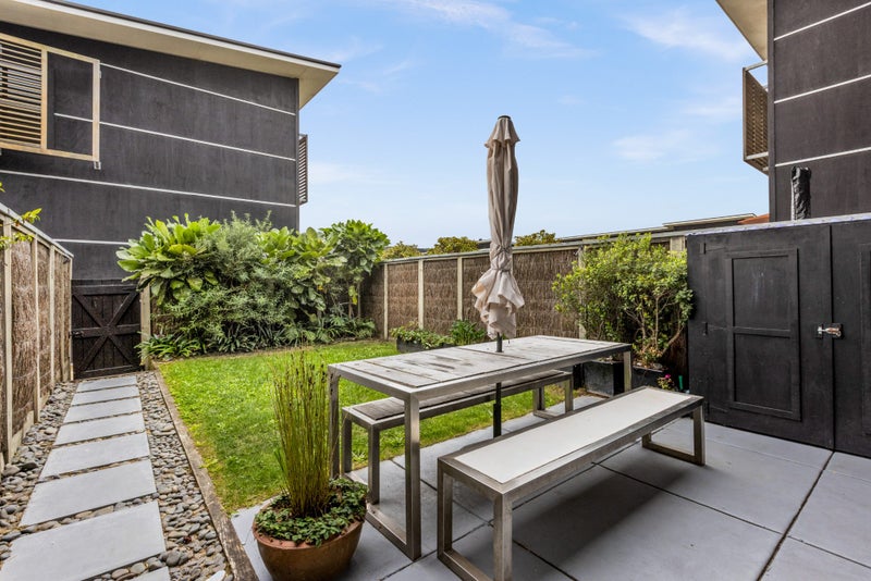 15/9 Humber Street, Pandora, Napier - Carousel 1