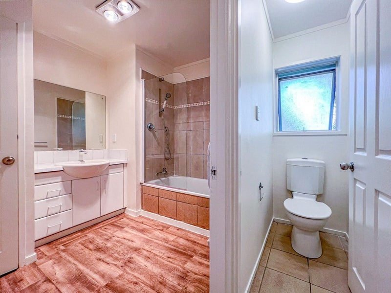 1/3 Mannering Place, Hillcrest, Auckland - Carousel 7