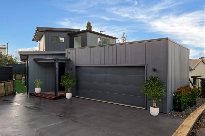 90C Tarawera Road, Lynmore, Rotorua - Carousel 1