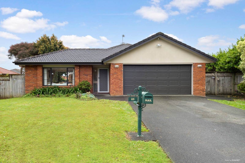 89 Summerland Drive, Henderson, Auckland - Carousel 1