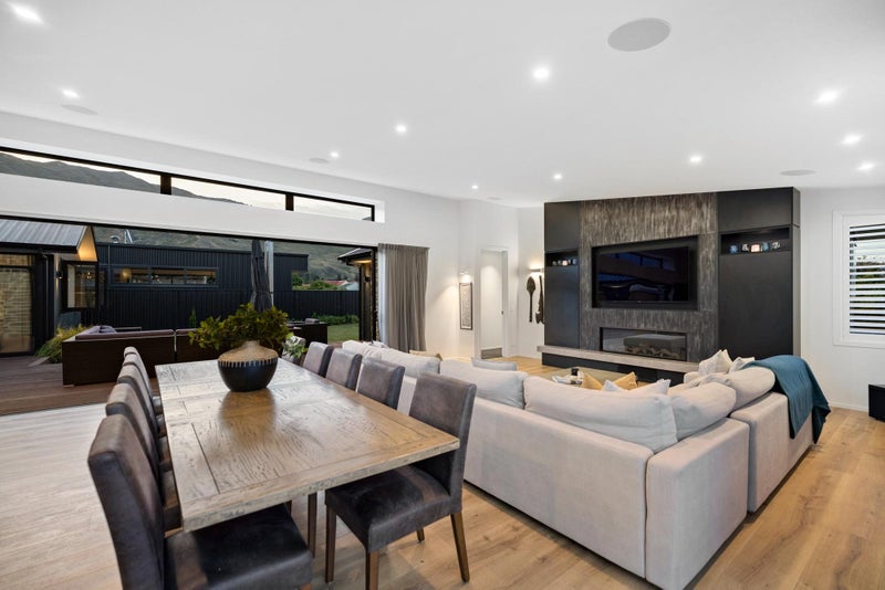 13 Sapphire Spring Rise, Wanaka - Carousel 2