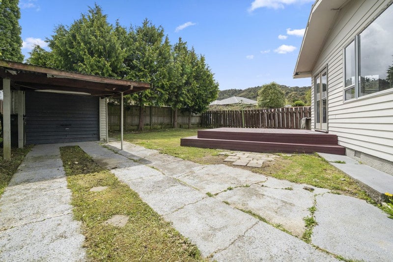 10 Manutuke Street, Wainuiomata, Lower Hutt - Carousel 12