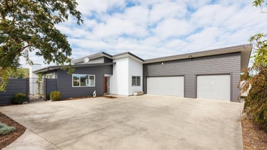 1B Wyndham Street, Ashhurst, Ashhurst - Carousel 1