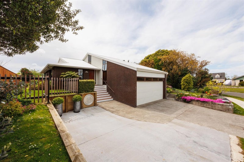 20 Dunsinane Place, Marton, Marton - Carousel 1