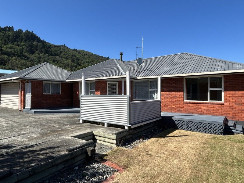 157B Waikawa Road, Picton - Carousel 1