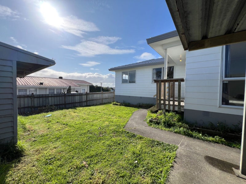 2/30 Coombe Avenue, Ōtara, Auckland - Carousel 12