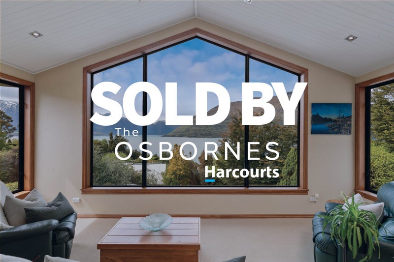 9 Evergreen Place, Sunshine Bay, Queenstown - Carousel 1