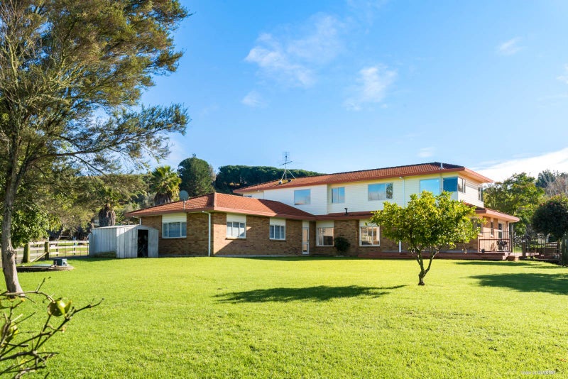 109 Polo Prince Drive, Manurewa - Carousel 2