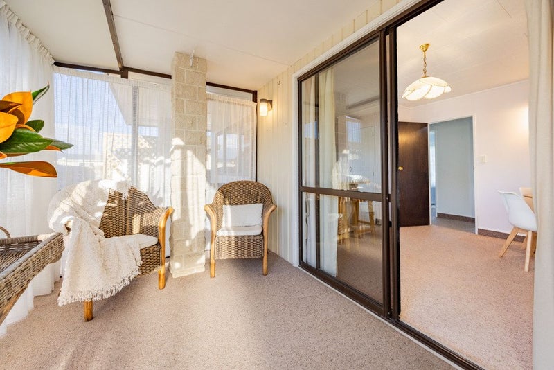 2/6 King Street, Taradale, Napier - Carousel 2