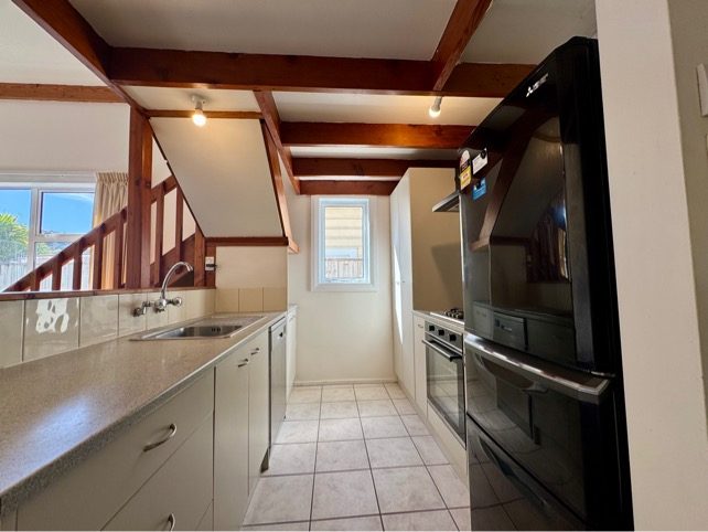 546 Adelaide Road, Berhampore, Wellington - Carousel 2