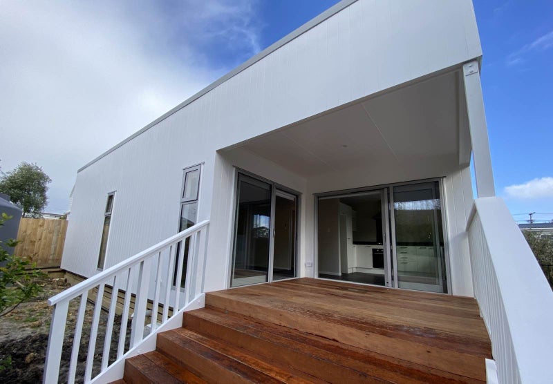 798 Whangaparaoa Road, Manly, Whangaparaoa - Carousel 1