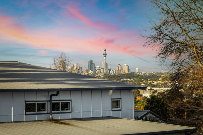 44 Nui Mana Place, Te Atatu South, Auckland - Carousel 2