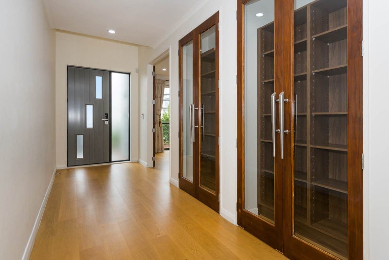 16 Colliston Rise, Pinehill, Auckland - Carousel 2