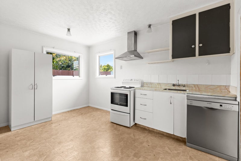 3/3 Merton Crescent, Pirimai, Napier - Carousel 2