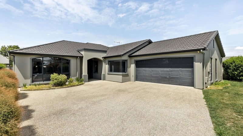 10 Belgrave Court, Huntington, Hamilton - Carousel 1