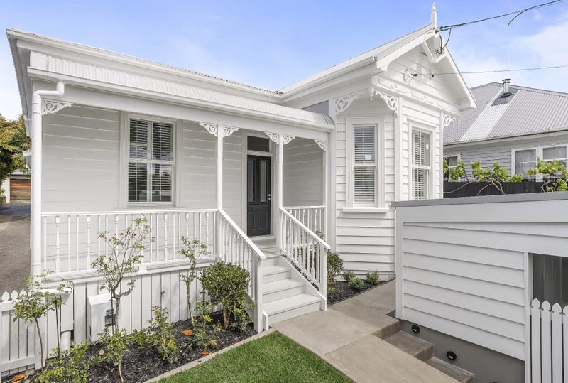 9 Fifth Avenue, Mount Albert, Auckland - Carousel 1