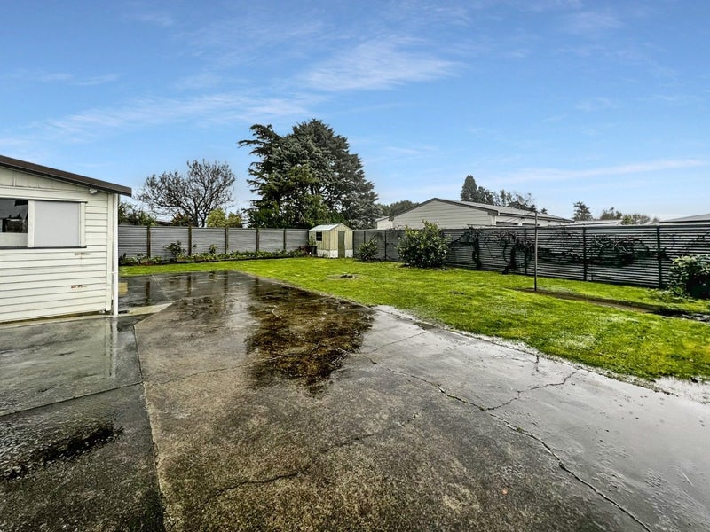 86 Benmore Avenue, Cloverlea, Palmerston North - Carousel 2