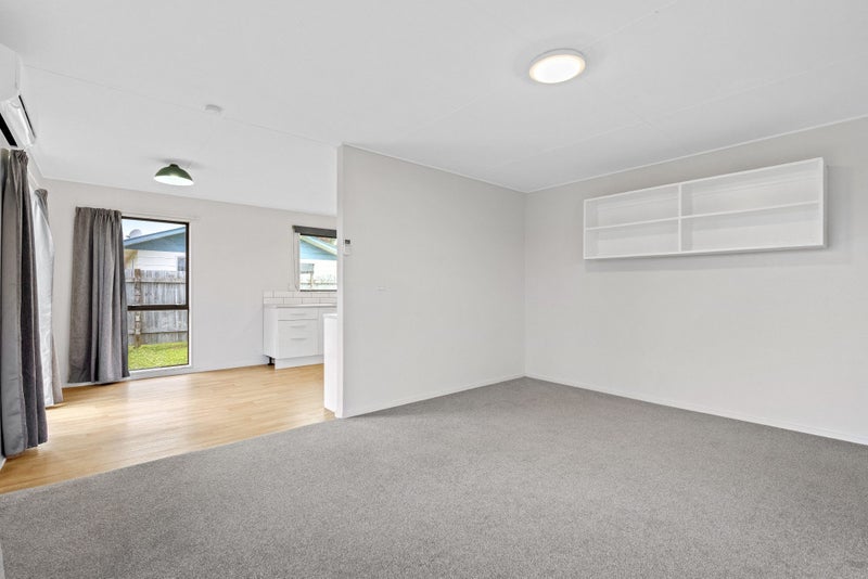 11 Balmoral Street, Levin, Levin - Carousel 2