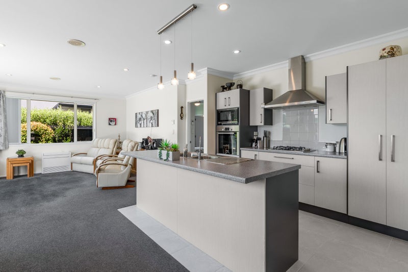 18 Oakwood Way, Papamoa Beach, Papamoa - Carousel 2