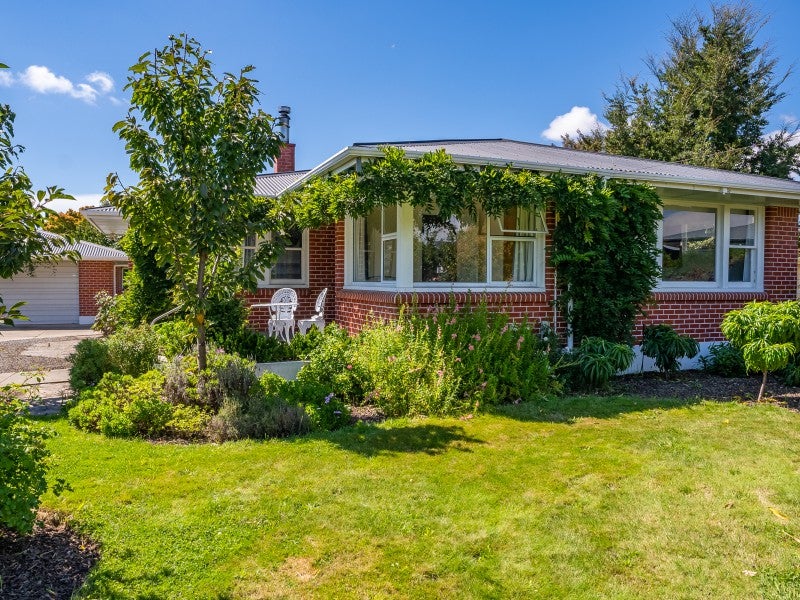 15 Houghton Crescent, Redwoodtown, Blenheim - Carousel 2