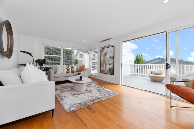 8 Hauraki Crescent, Pinehill, Auckland - Carousel 2