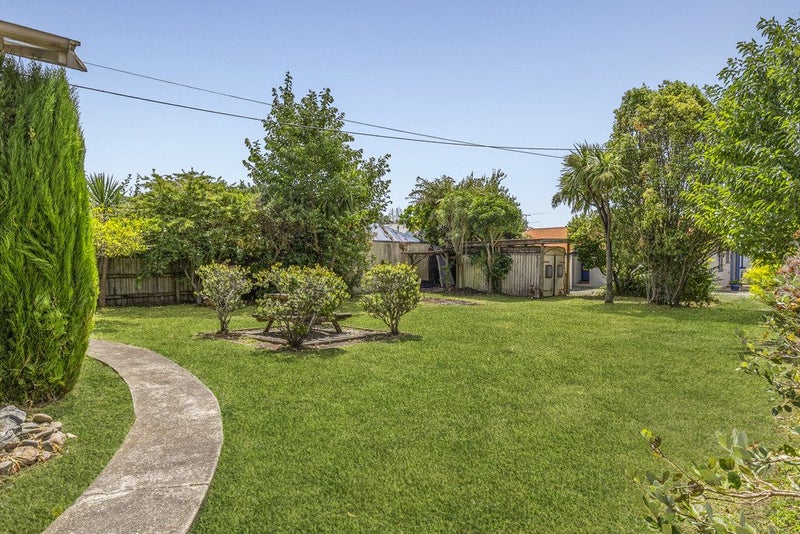 5 Synagogue Lane, Nelson, Nelson - Carousel 2