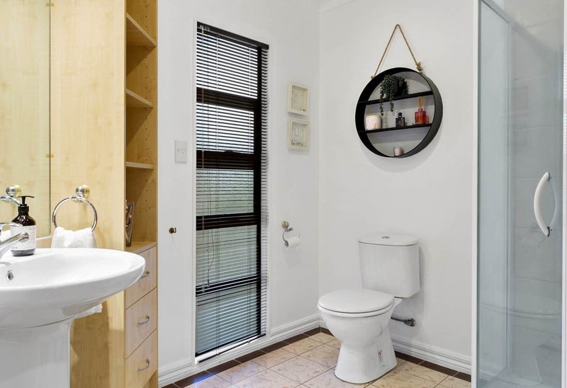 18 Maidstone Place, Oteha, Auckland - Carousel 6