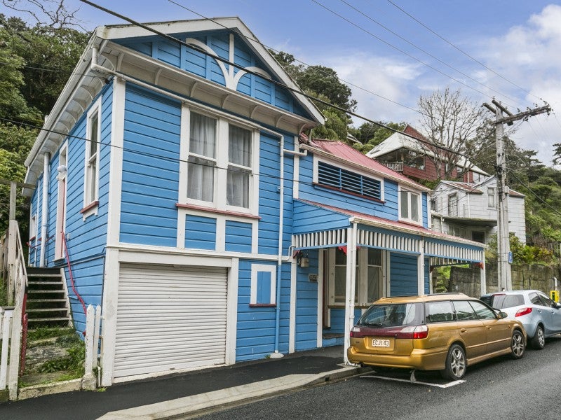 41 Holloway Road, Aro Valley, Wellington - Carousel 2