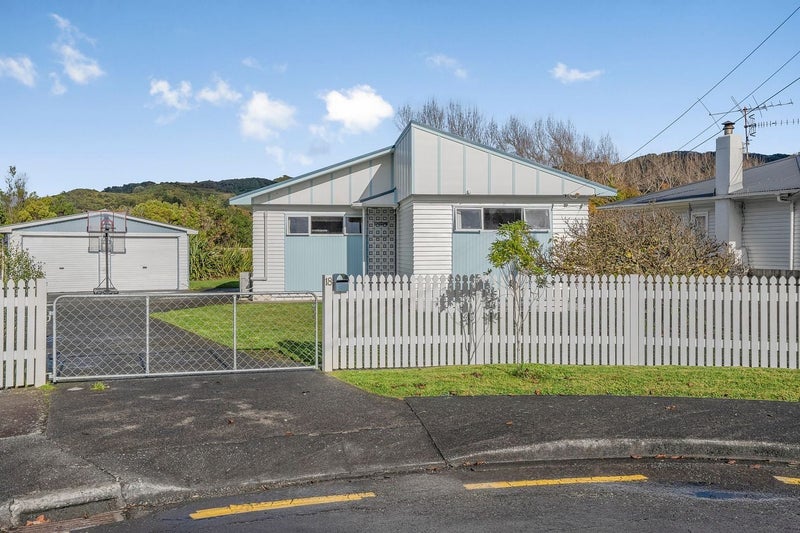 18 Heath Street, Wainuiomata, Lower Hutt - Carousel 1