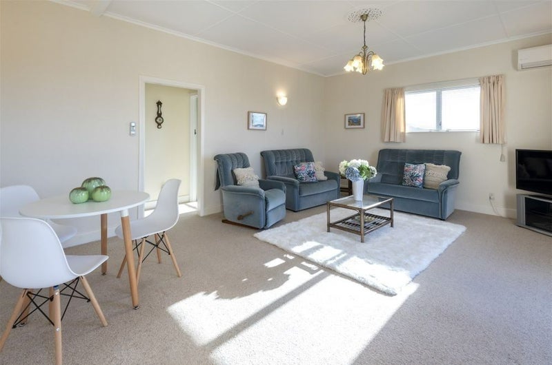 69 Pah Road, Cockle Bay, Auckland - Carousel 1