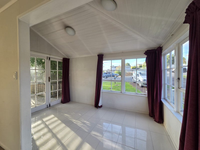 67 Redoubt Road, Goodwood Heights, Auckland - Carousel 2