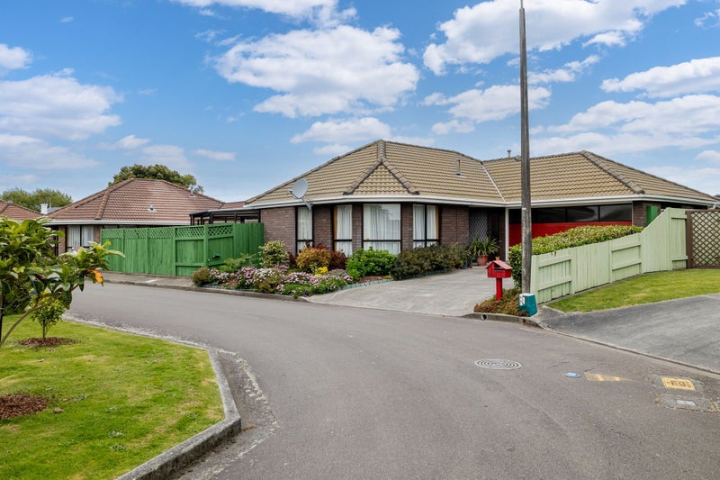 4 Seville Court, Terrace End, Palmerston North - Carousel 28