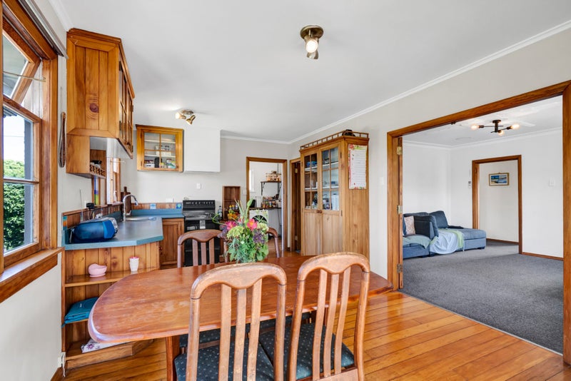 117 Seaview Road, Westown, New Plymouth - Carousel 2