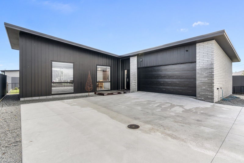 44 Mary Street, Winton, Winton - Carousel 14